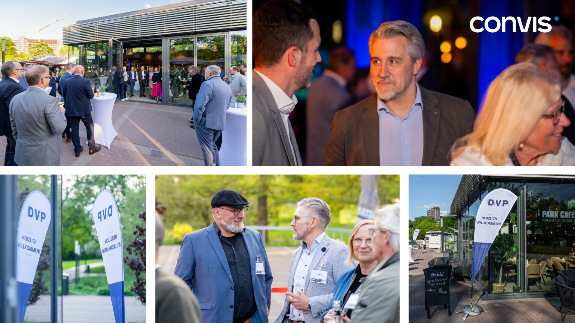 Networking-Event mit Gästen vor und in einem modernen Veranstaltungsort, Logos sichtbar.
