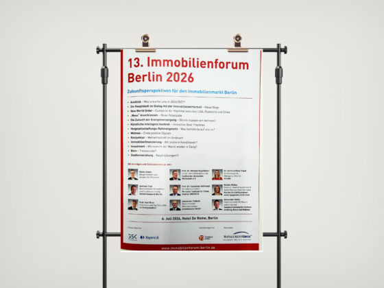 Plakat zum 13. Immobilienforum Berlin 2026 mit Informationen und Referenten.
